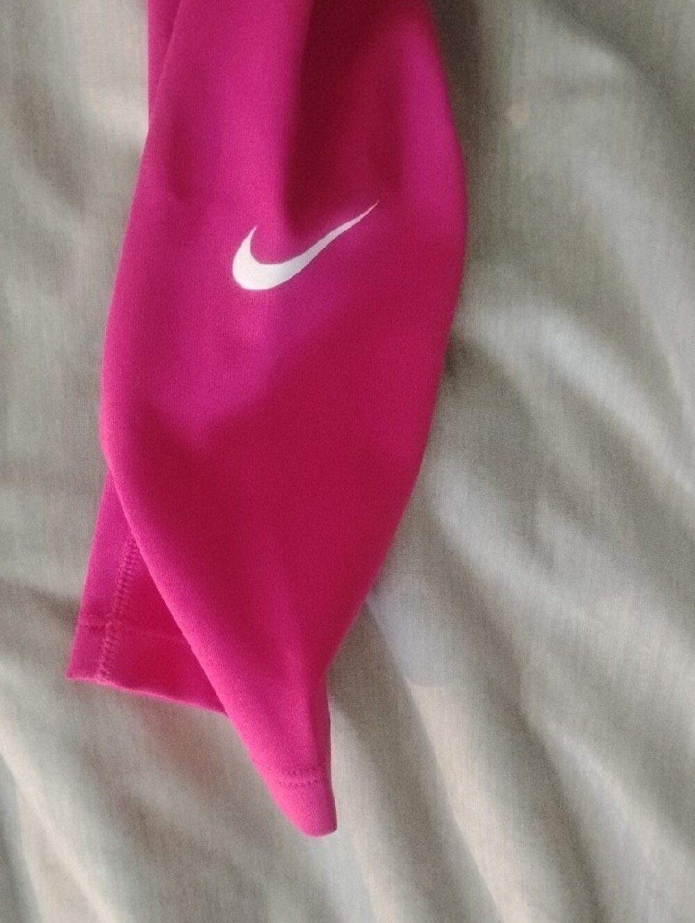 Nike Hot Pink Athletic Leggings - Picture 2 of 6